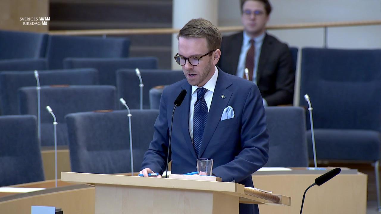 Stillbild från Interpellationsdebatt, Översyn av plan- och bygglagen