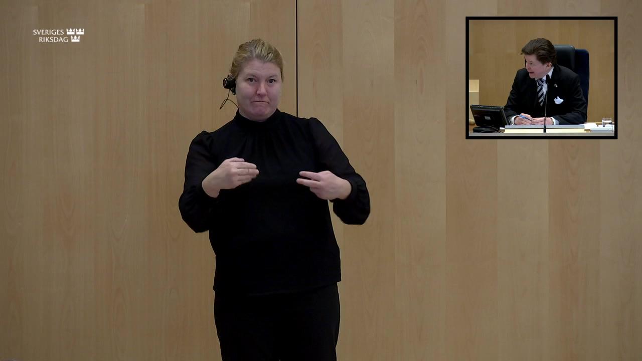 Stillbild från Utrikespolitisk debatt, Utrikespolitisk debatt med anledning av Sveriges medlemskap i Nato – teckenspråkstolkad