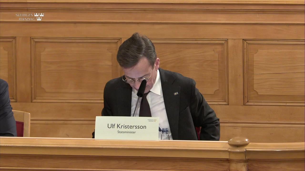 Stillbild från Öppen utfrågning, KU-utfrågning med statsminister Ulf Kristersson (M)