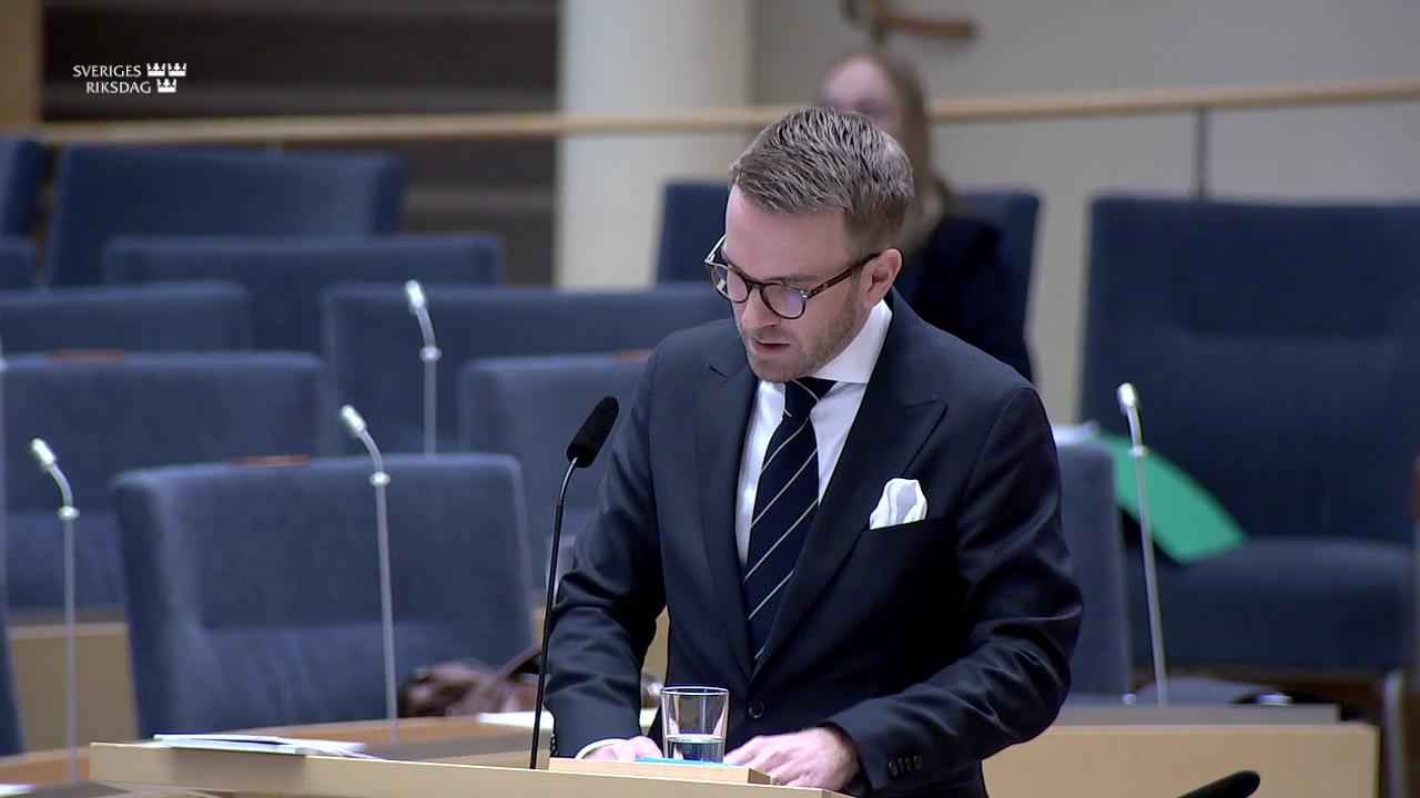 Stillbild från Interpellationsdebatt, Samverkan mellan myndigheter och lokalsamhället
