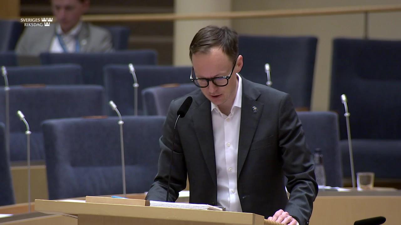 Stillbild från Interpellationsdebatt, Gymnasieelevers ekonomi