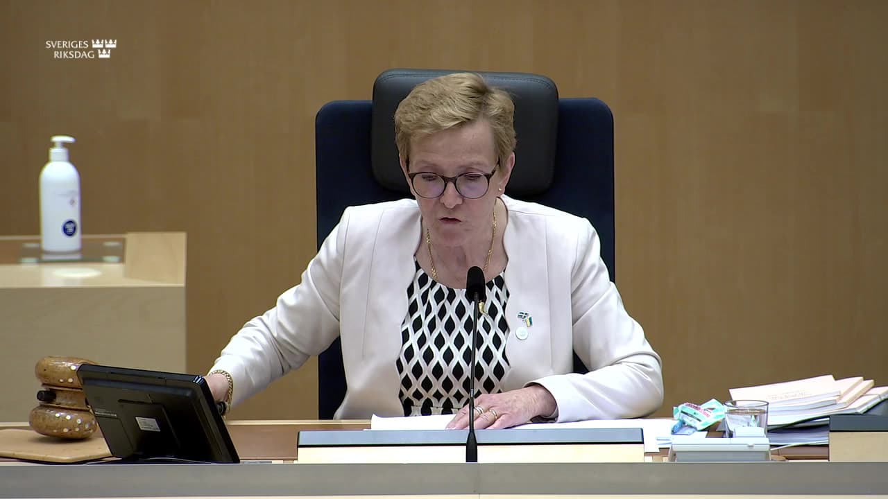 Stillbild från Beslut, Beslut: Riksrevisionens rapport om Riksbankens tillgångsköp