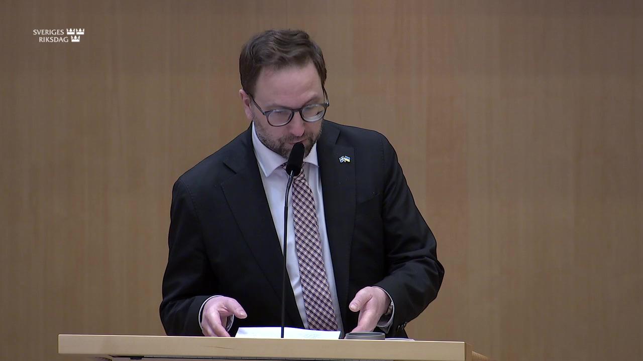 Stillbild från Debatt om förslag, Högskolan