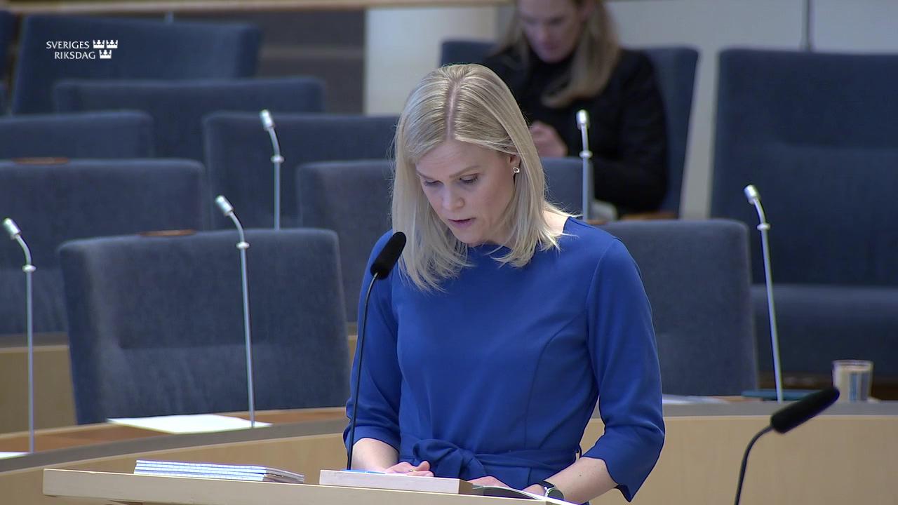 Stillbild från Interpellationsdebatt, Jämställda löner