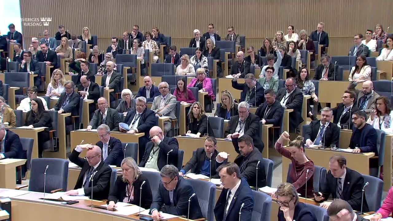 Stillbild från Beslut, Beslut: Riksrevisionens rapport om statens arbete med väntetider i vården