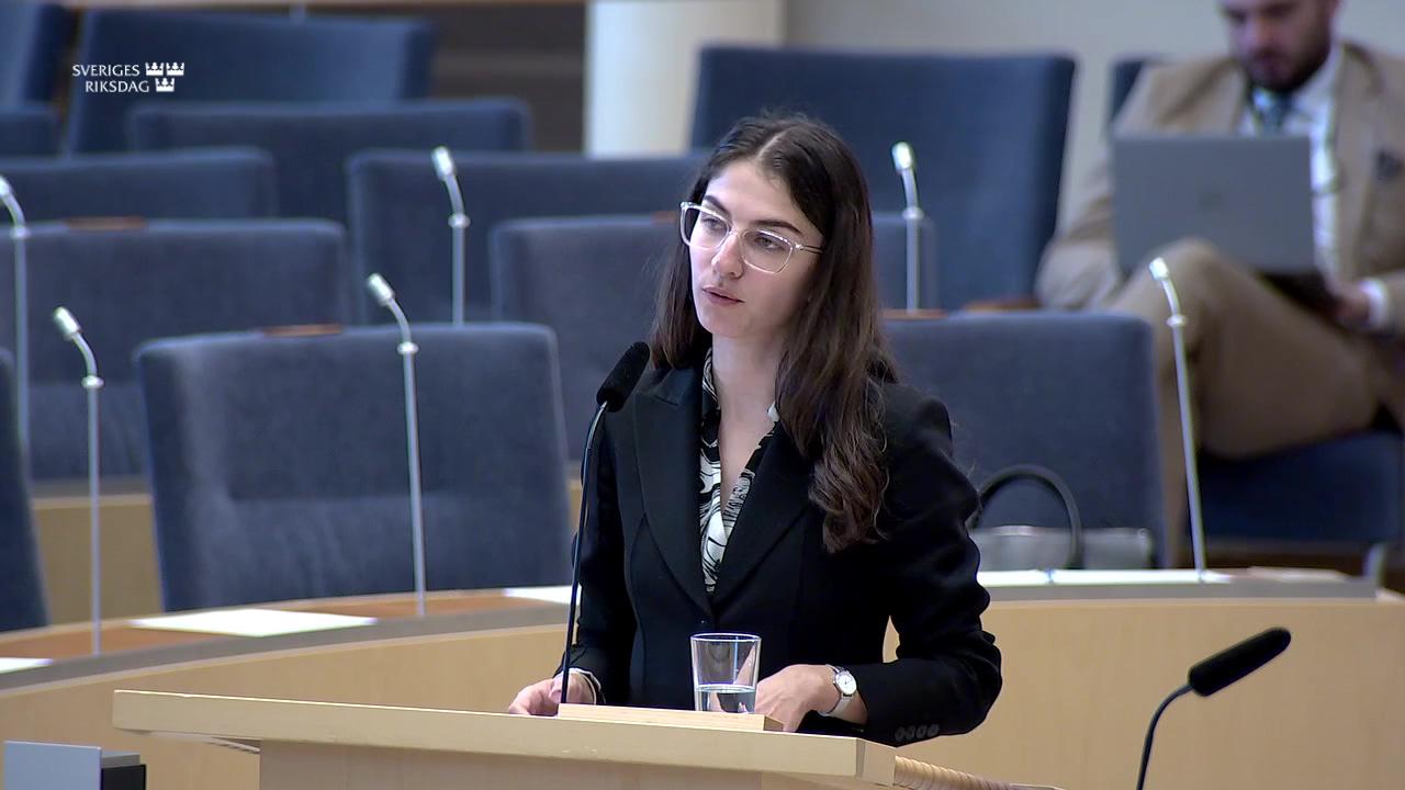 Stillbild från Interpellationsdebatt, Brytning av sjökalk