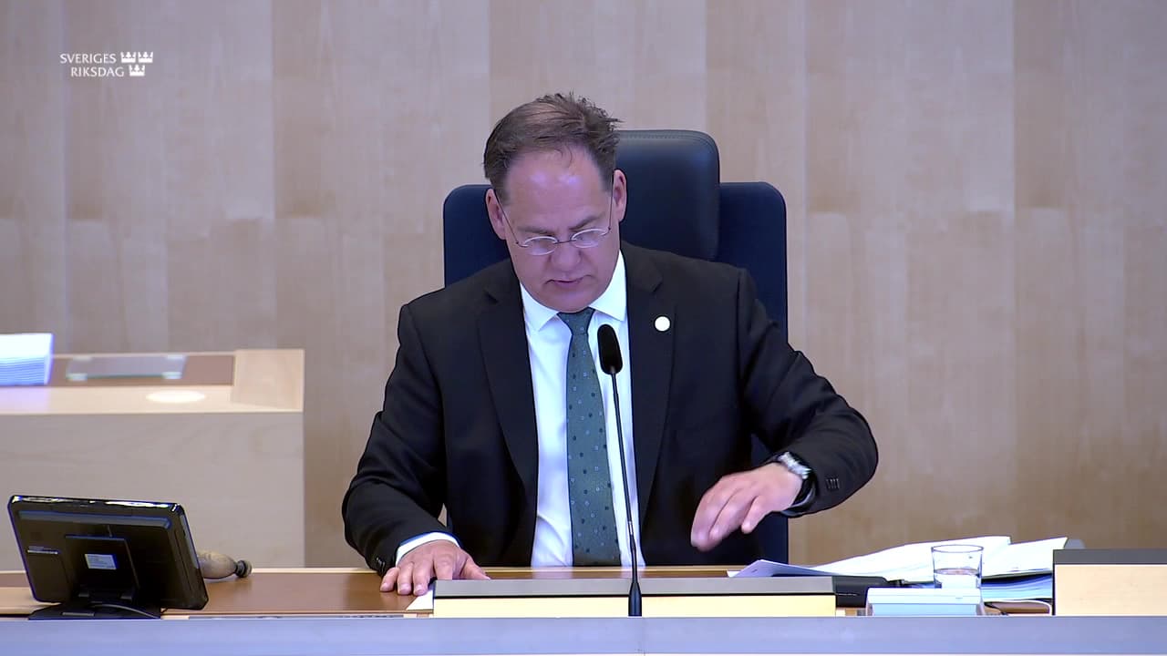 Stillbild från Beslut, Beslut: Ändrade vägavgifter inom eurovinjettsamarbetet