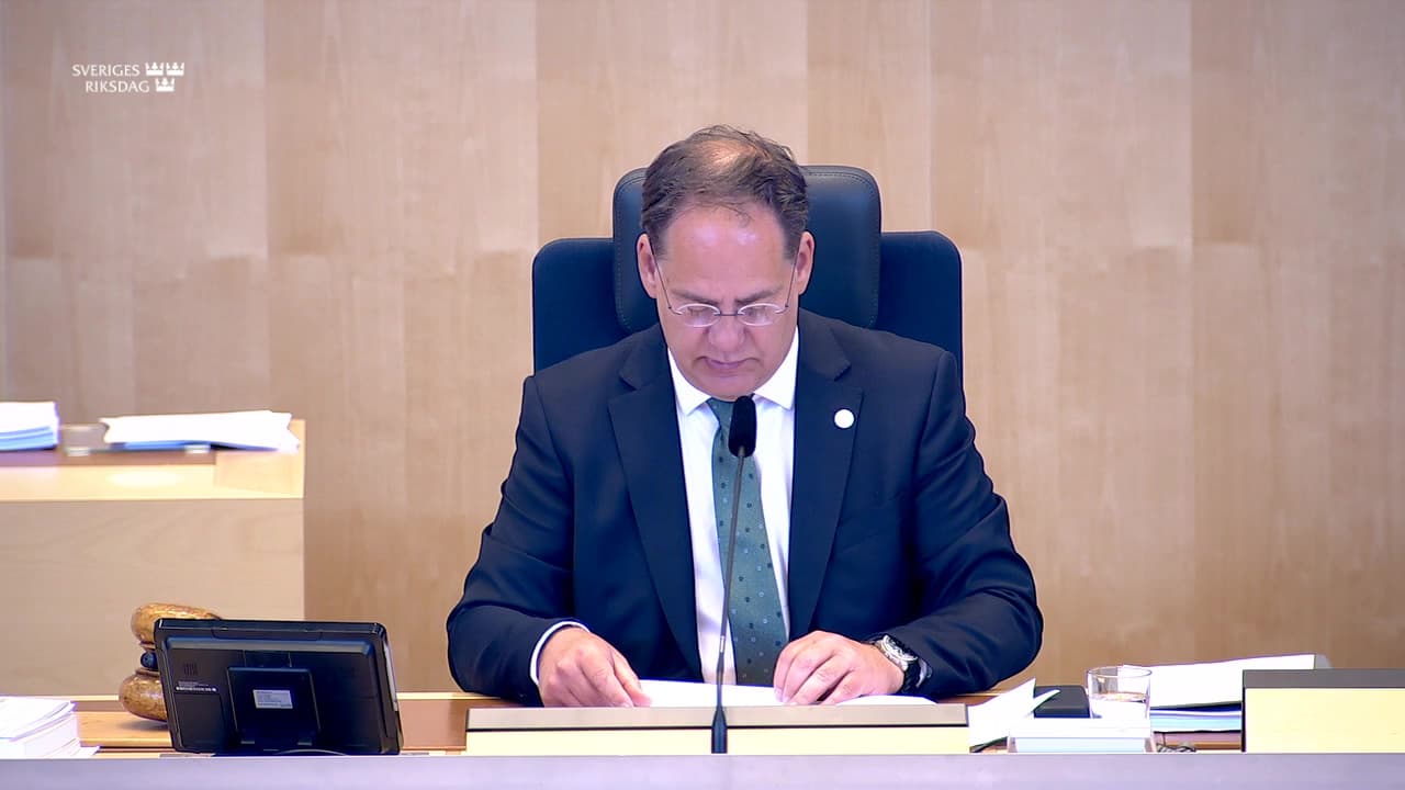 Stillbild från Beslut, Beslut: Socialförsäkringsfrågor