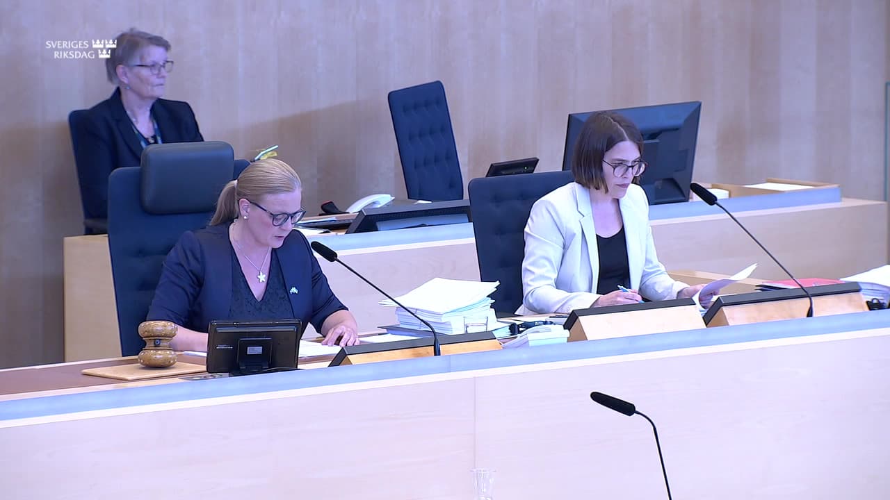 Stillbild från Beslut, Beslut: Energipolitikens långsiktiga inriktning