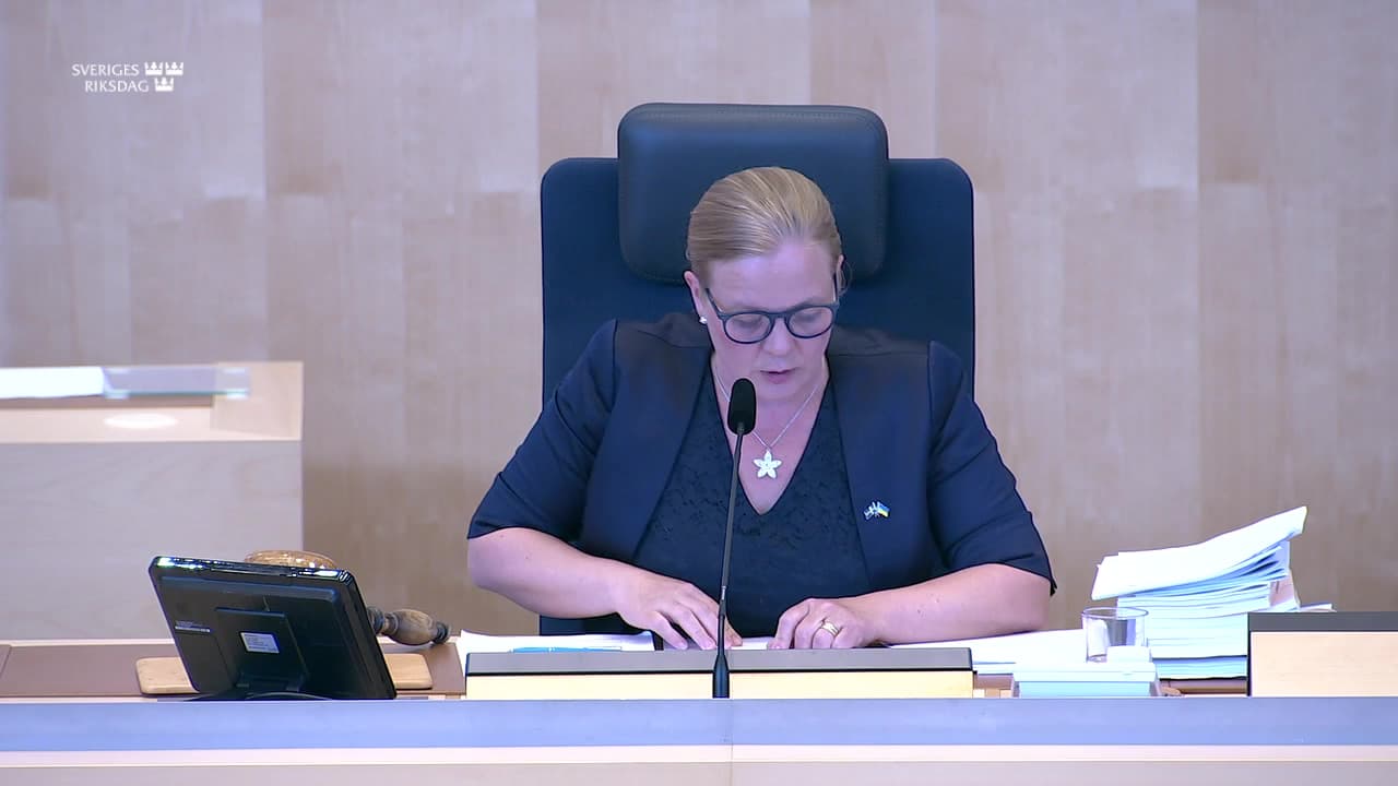 Stillbild från Beslut, Beslut: Vissa förslag om kompensation m.m. till personer födda 1957 och 1959 på grund av höjd åldersgräns för förhöjt grundavdrag