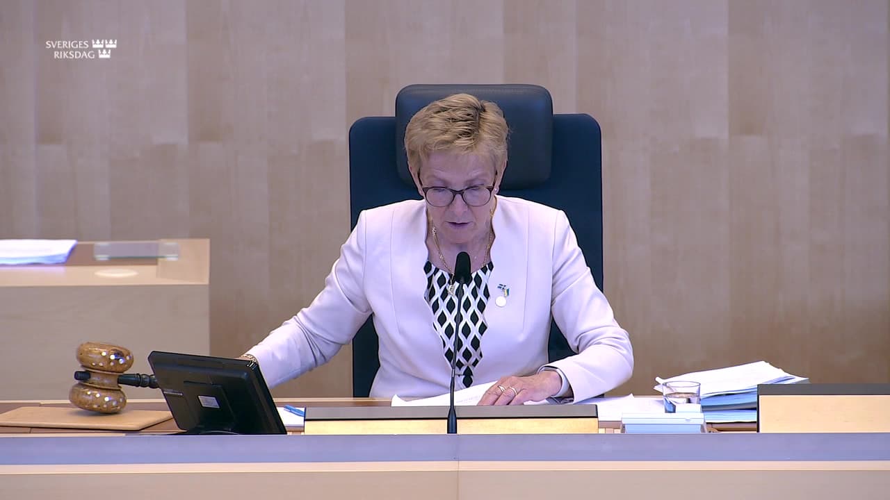 Stillbild från Beslut, Beslut: Vissa säkerhetspolitiska frågor