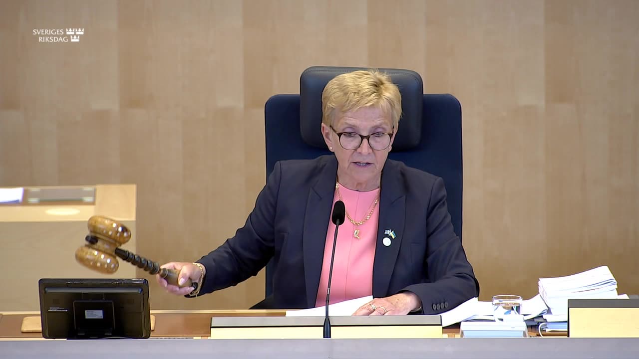 Stillbild från Beslut, Beslut: Jordbrukspolitik