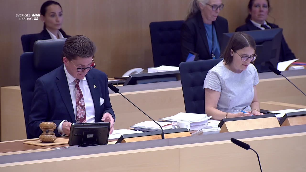 Stillbild från Beslut, Beslut: Riksrevisionens rapport om kontrollen av subventionerade anställningar