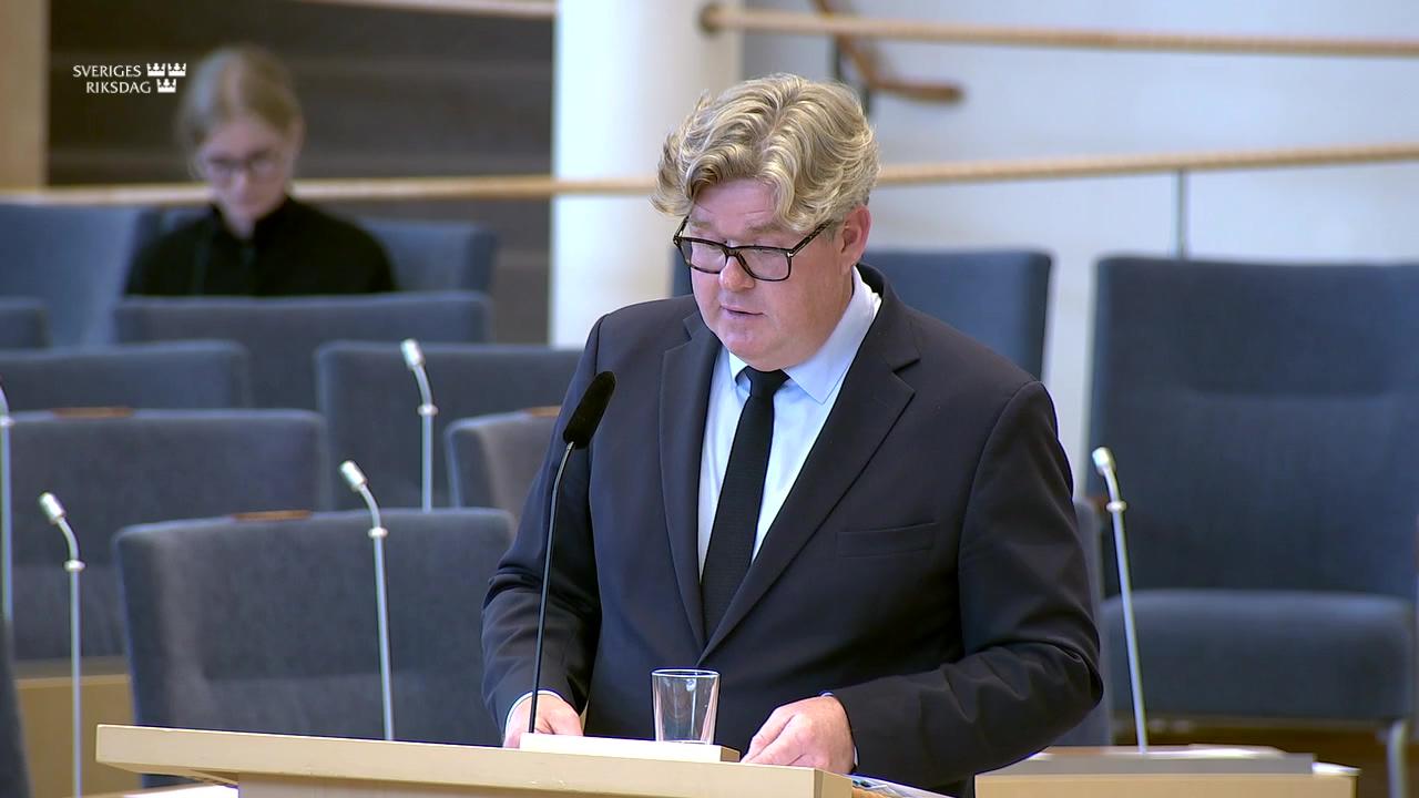 Stillbild från Interpellationsdebatt, Styrningen av Polismyndigheten avseende antalet kameror