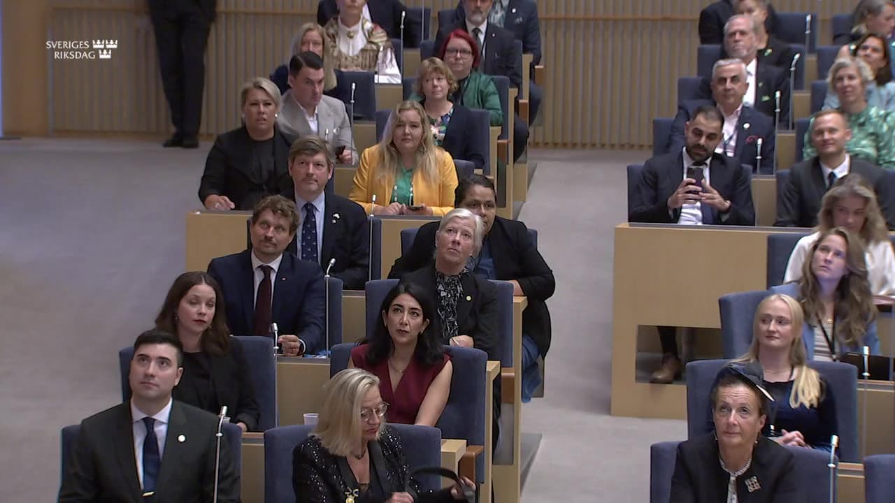 Stillbild från Upprop, Upprop