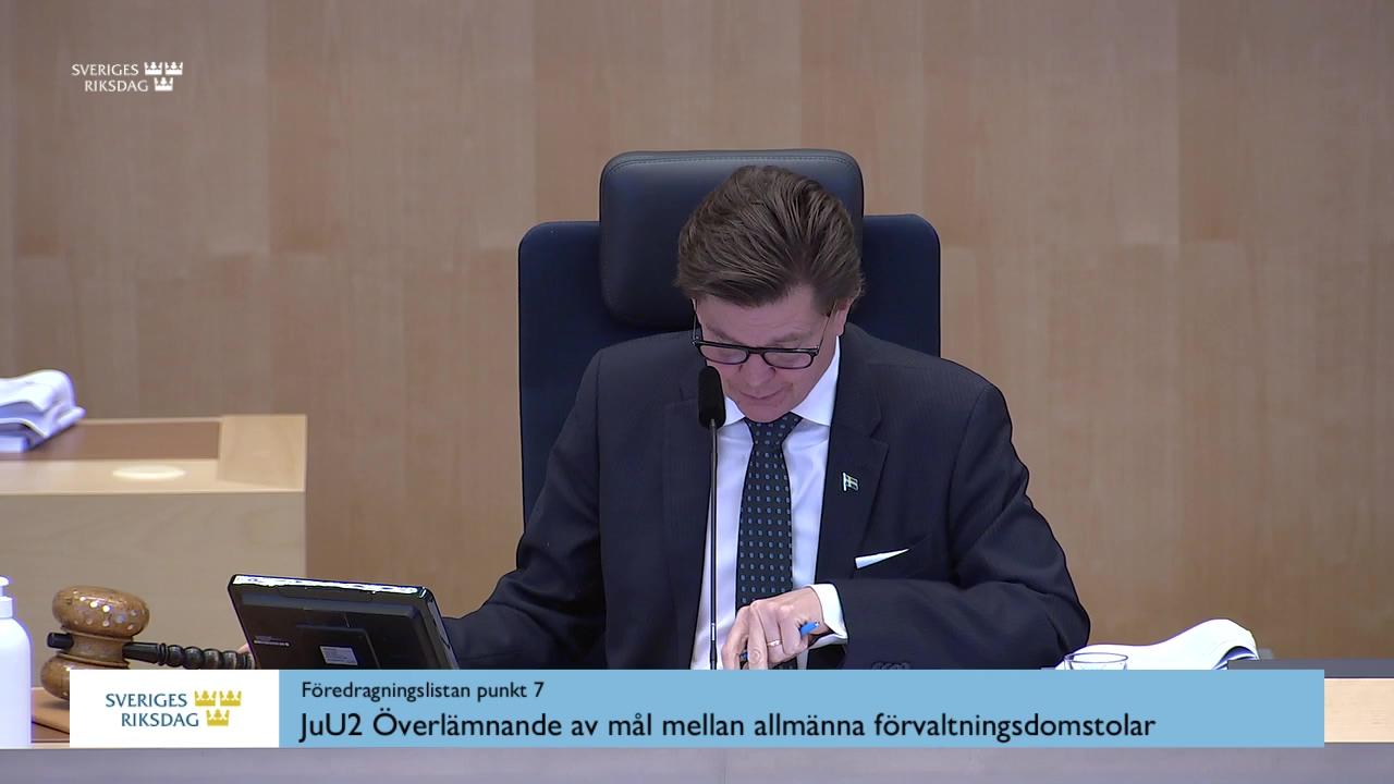 Stillbild från Debatt om förslag, Överlämnande av mål mellan allmänna förvaltningsdomstolar