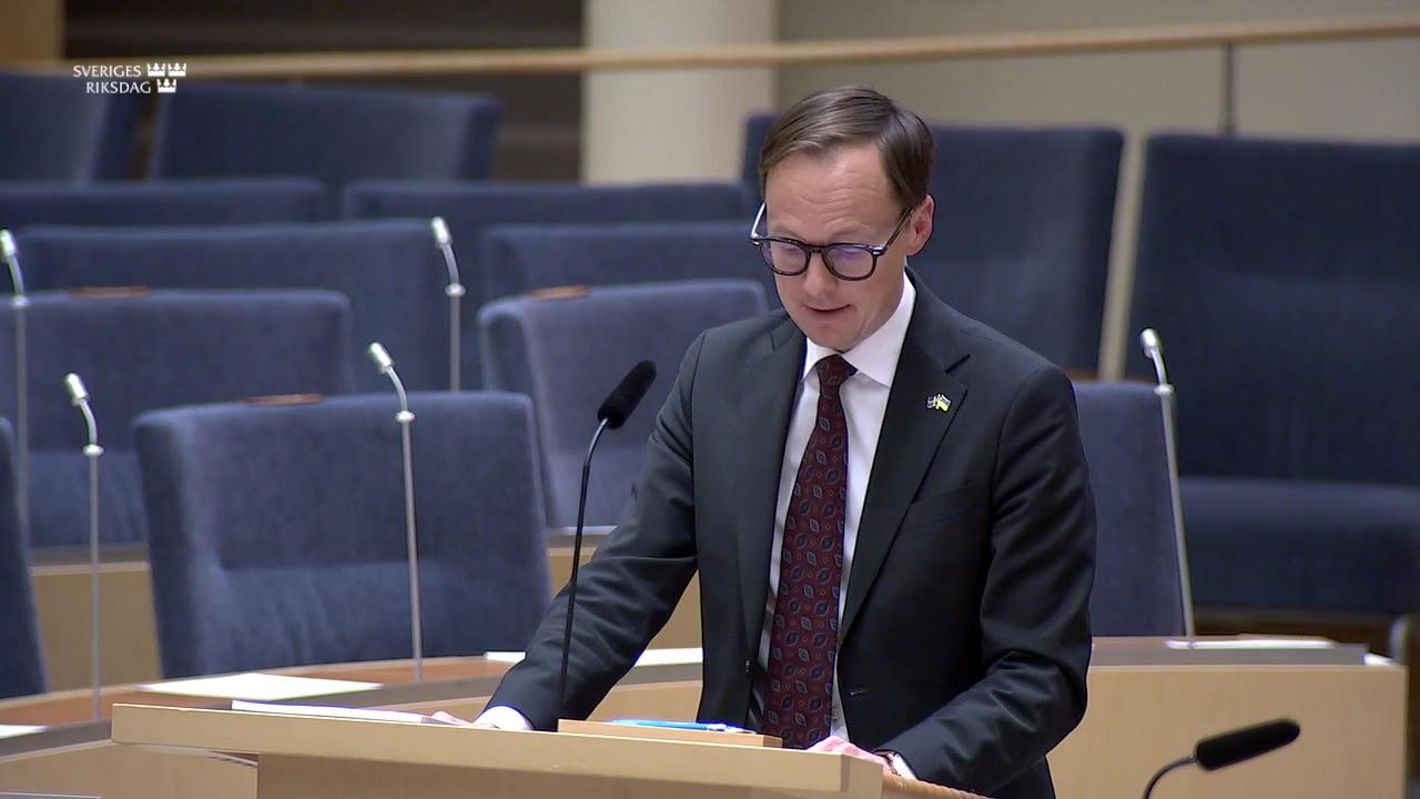 Stillbild från Interpellationsdebatt, Arbetet med att få in arbetslösa på arbetsmarknaden och klara kompetensförsörjningen