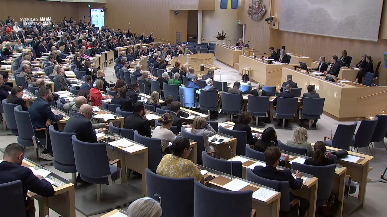 Stillbild från Beslut, Beslut: Riksrevisionens rapport om kortutbildade arbetssökandes övergång till reguljär utbildning