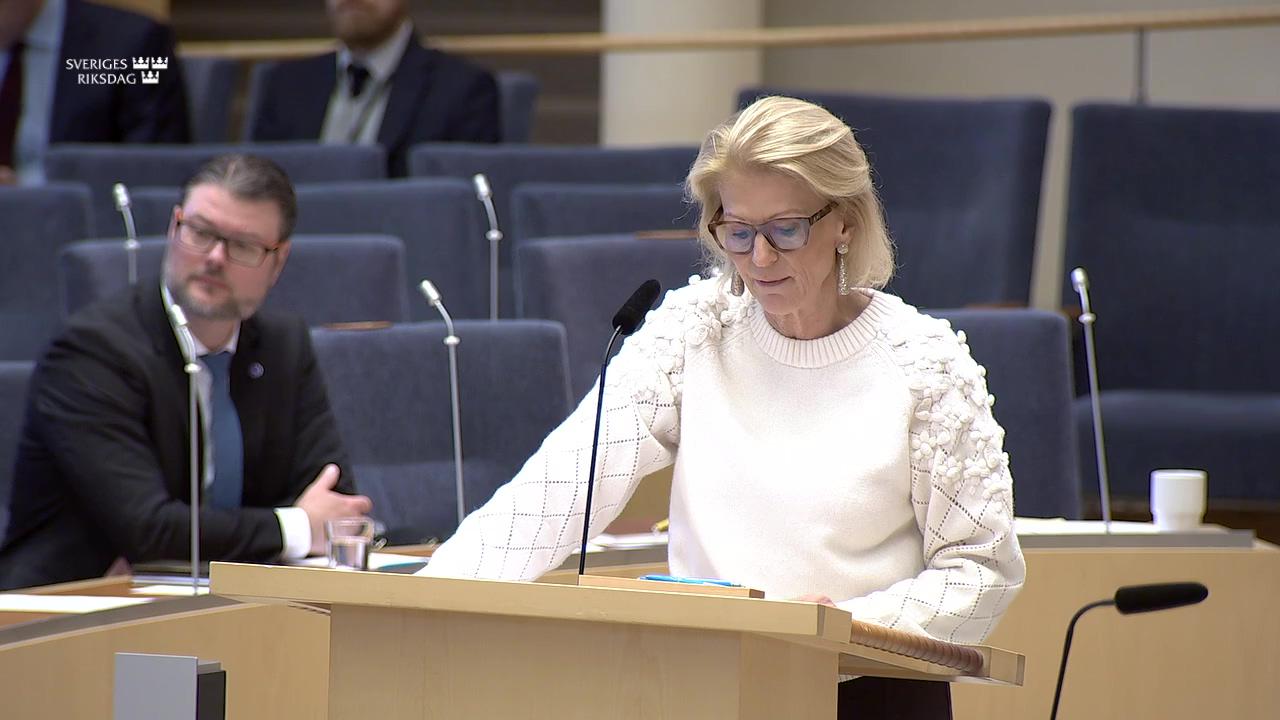 Stillbild från Interpellationsdebatt, Ineffektiv tillväxtpolitik