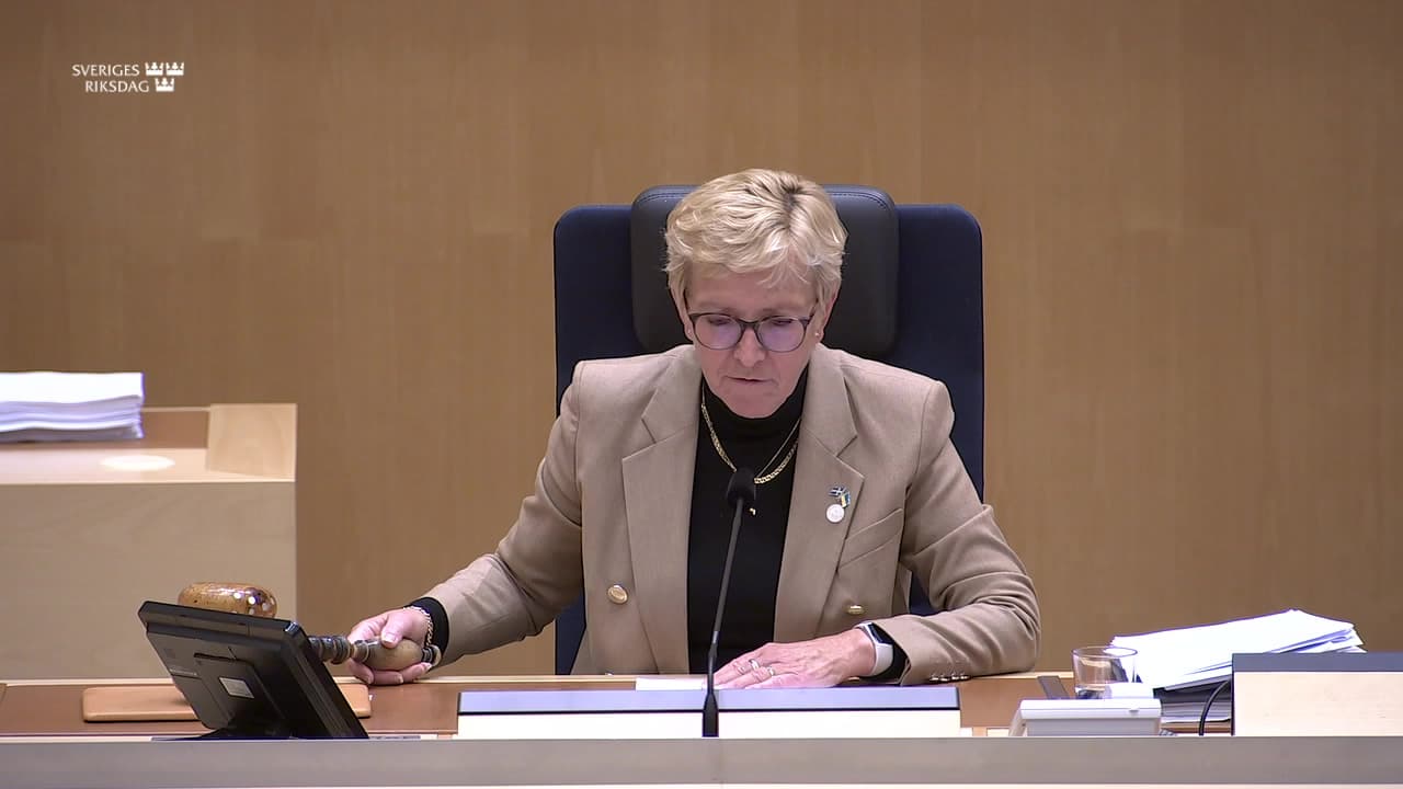 Stillbild från Beslut, Beslut: Ändrad åldersgräns för avgiftsfri tandvård