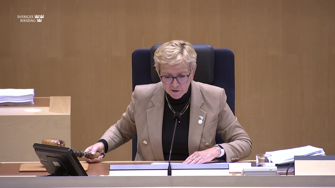 Stillbild från Beslut, Beslut: Kompletterande förslag med anledning av en ny förverkandelagstiftning