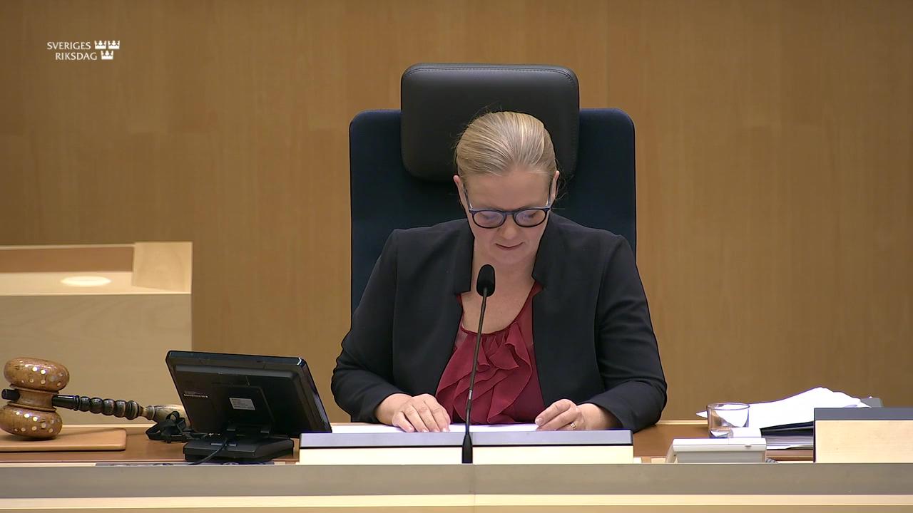 Stillbild från Debatt om förslag, Anmälan av föreskrifter om tillfälligt skydd