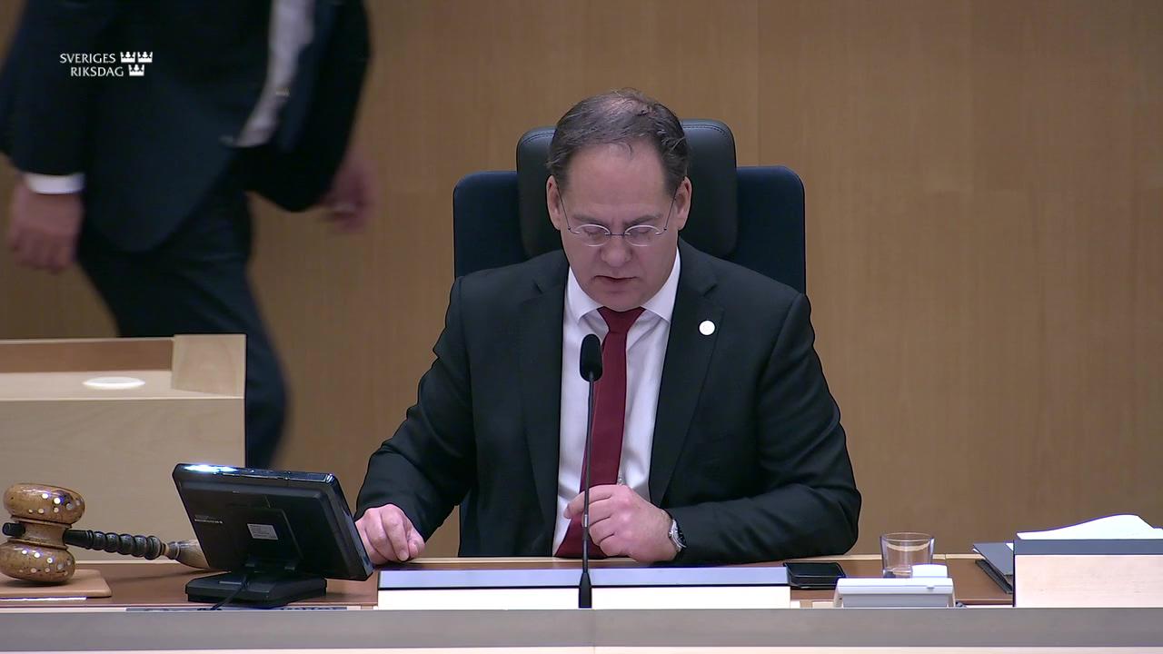 Stillbild från Debatt om förslag, Ökad kontroll vid utbetalning från den statliga lönegarantin