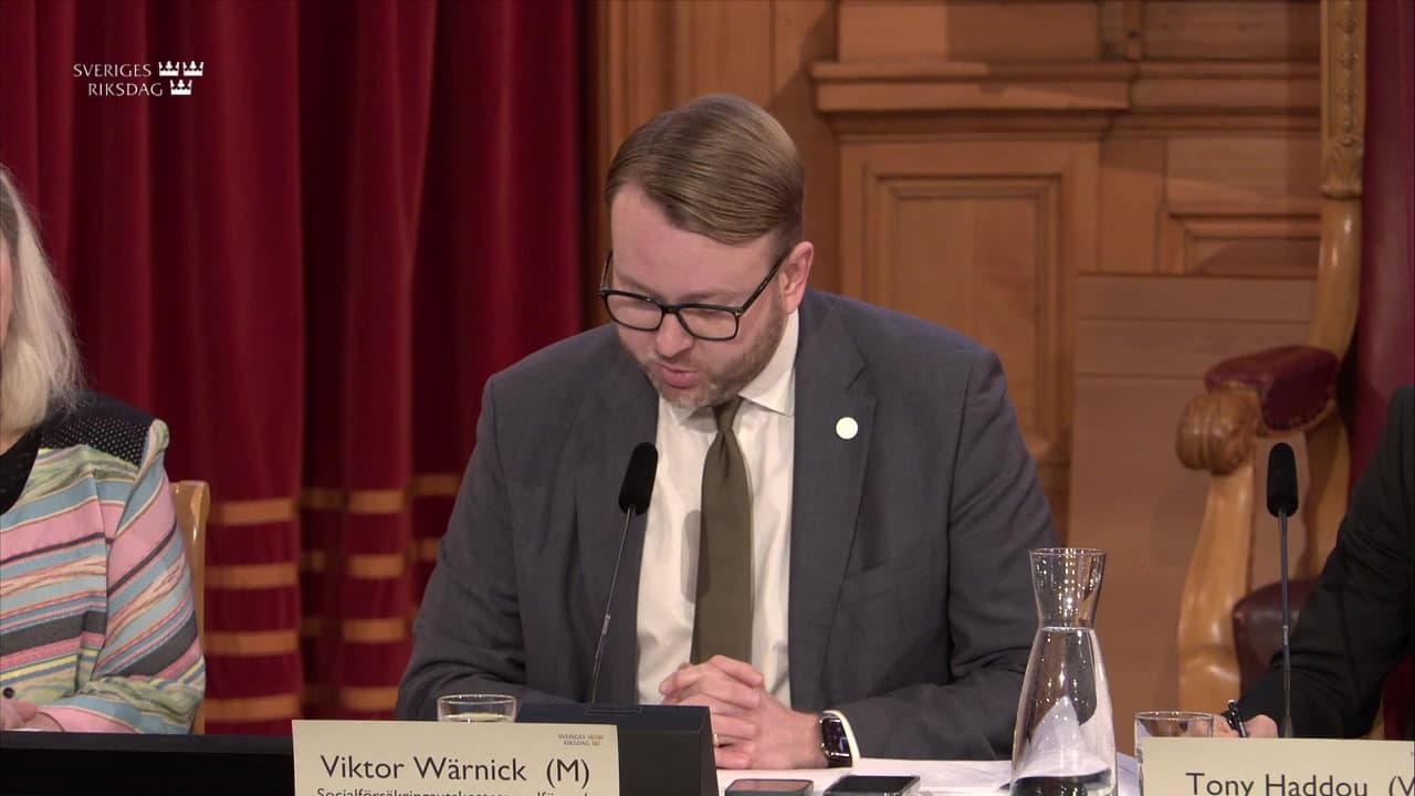 Stillbild från Öppet sammanträde, Socialförsäkringsutskottets öppna sammanträde om arbetslivsinriktad rehabilitering för sjukskrivna med stressrelaterad ohälsa
