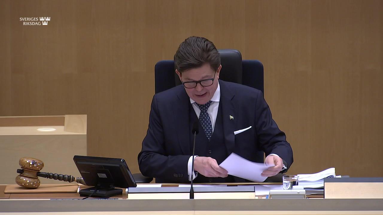 Stillbild från Debatt om förslag, Utökade skyldigheter att lämna uppgifter till Utbetalningsmyndigheten