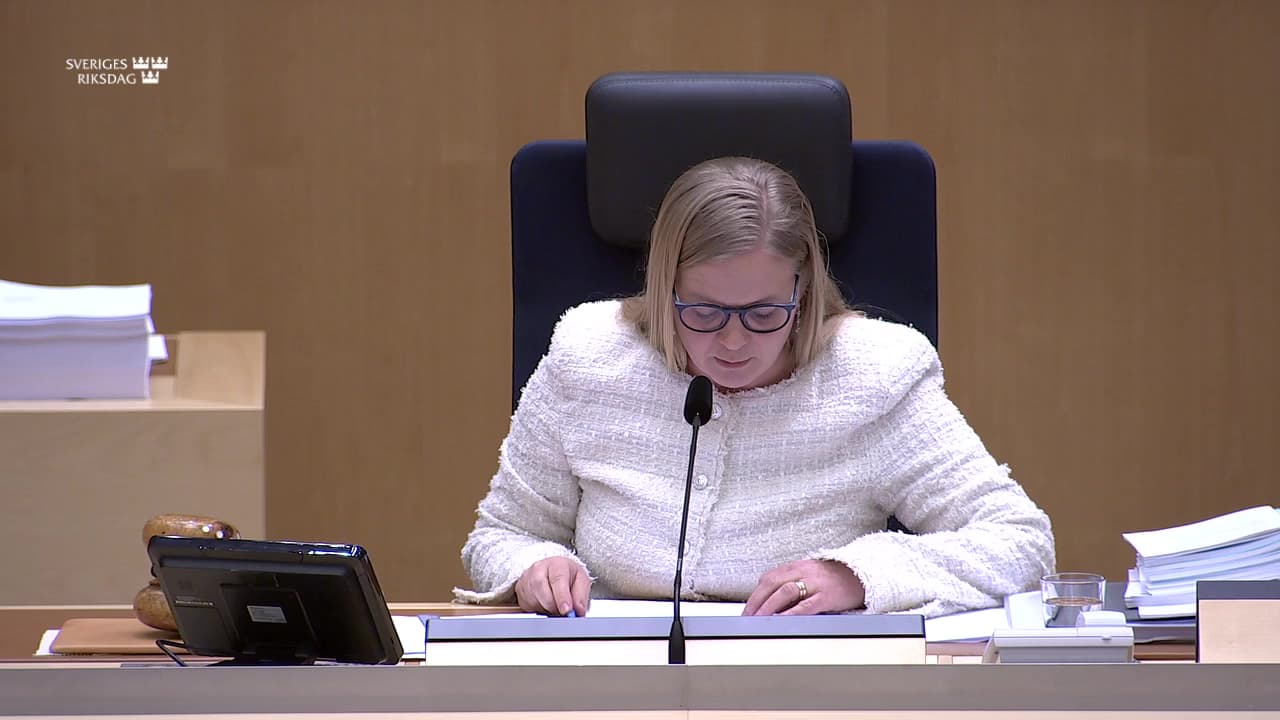 Stillbild från Beslut, Beslut: Riksrevisionens rapport om Sis särskilda ungdomshem