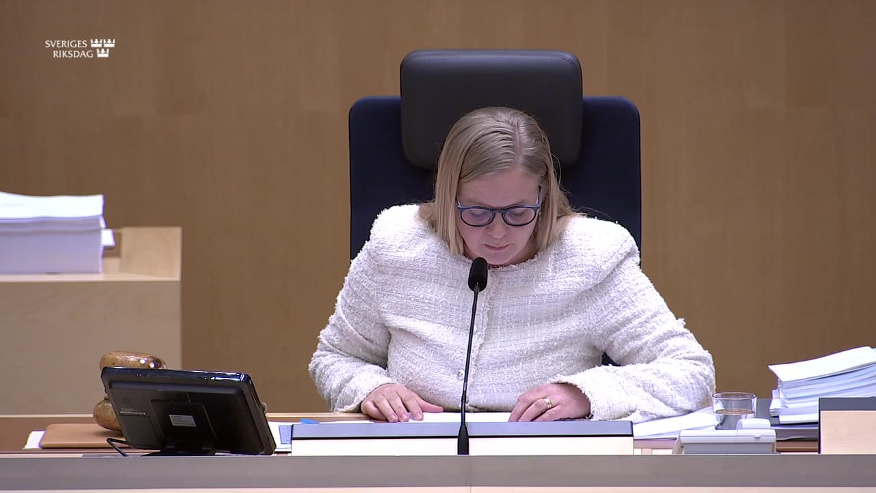 Stillbild från Beslut, Beslut: Läkemedel och tandvård