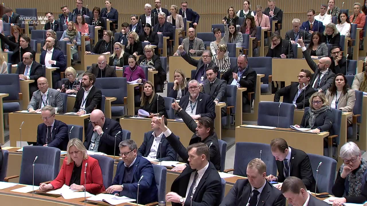 Stillbild från Beslut, Beslut: Kompletterande bestämmelser till EU:s förordning om användning av förnybara och koldioxidsnåla bränslen för sjötransport