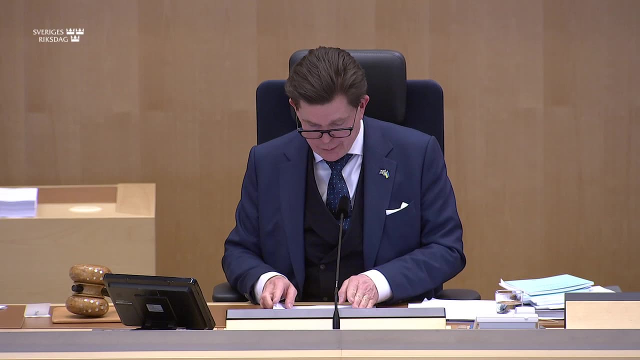 Stillbild från Beslut, Beslut: Familjerätt