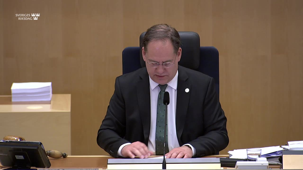 Stillbild från Beslut, Beslut: Offentlig upphandling