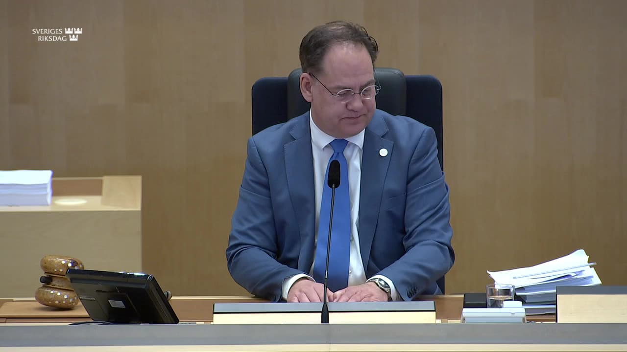 Stillbild från Beslut, Beslut: Vuxenutbildning