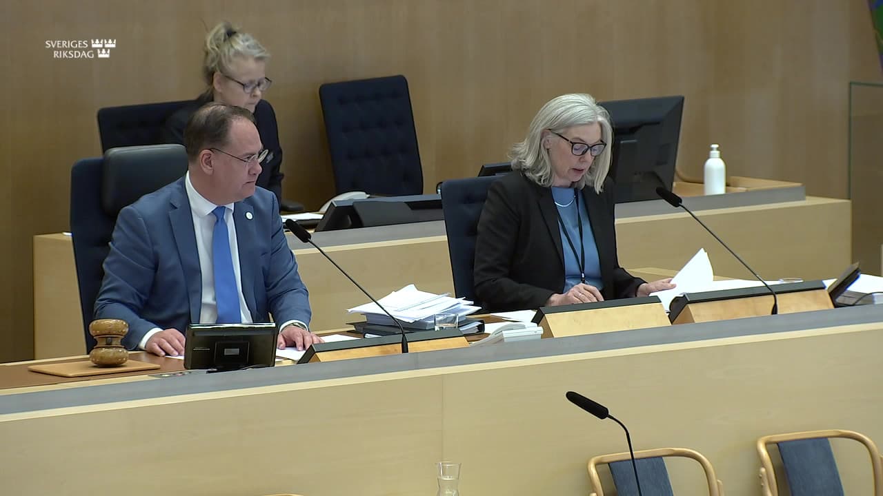 Stillbild från Beslut, Beslut: Näringspolitik