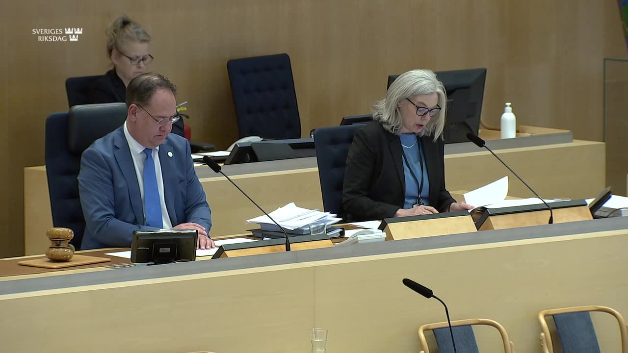 Stillbild från Beslut, Beslut: Punktskatt