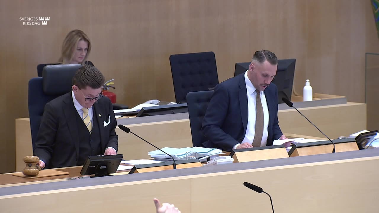 Stillbild från Beslut, Beslut: Övergripande skolfrågor
