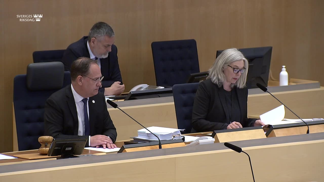 Stillbild från Beslut, Beslut: Riksrevisionens rapport om Industriklivet