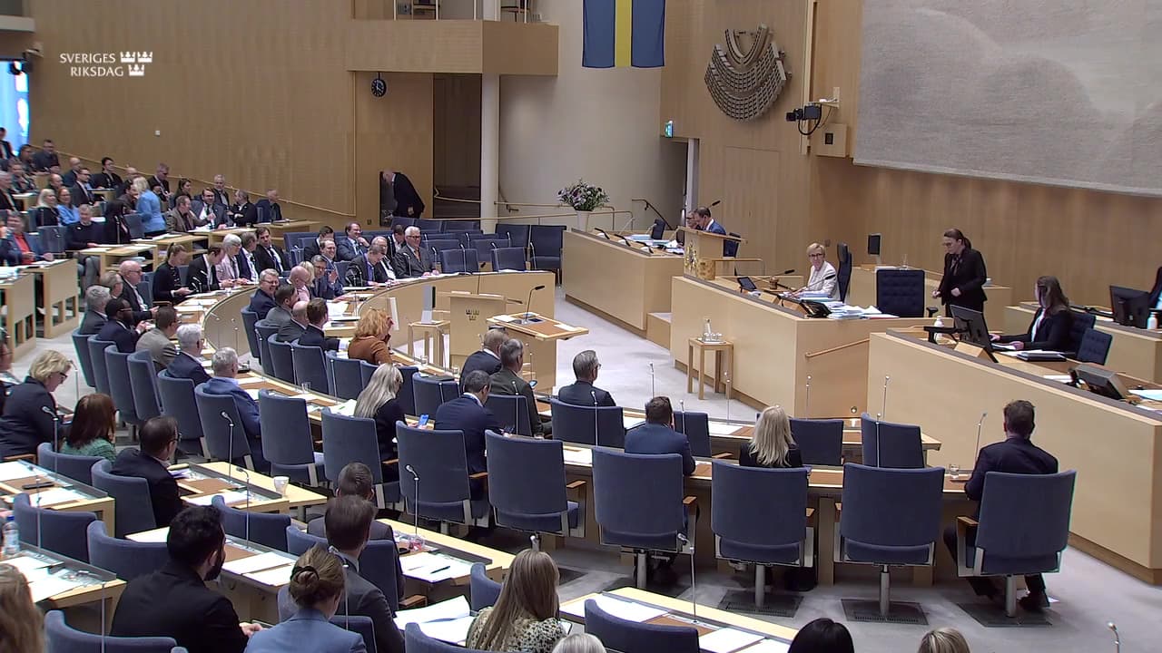 Stillbild från Beslut, Beslut: Energipolitik