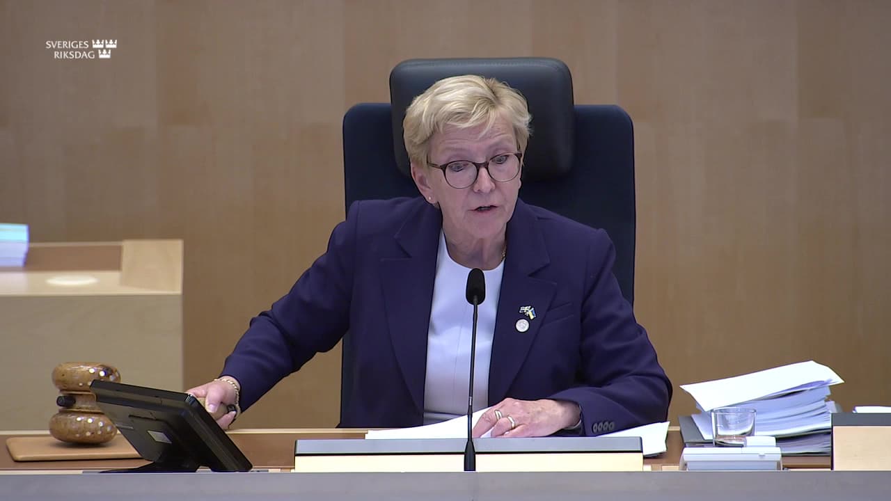Stillbild från Beslut, Beslut: En förebyggande socialtjänstlag – för ökade rättigheter, skyldigheter och möjligheter