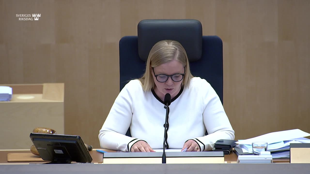 Stillbild från Beslut, Beslut: Lagändringar till följd av ändrade EU-regler om utsläppsfria tunga fordon
