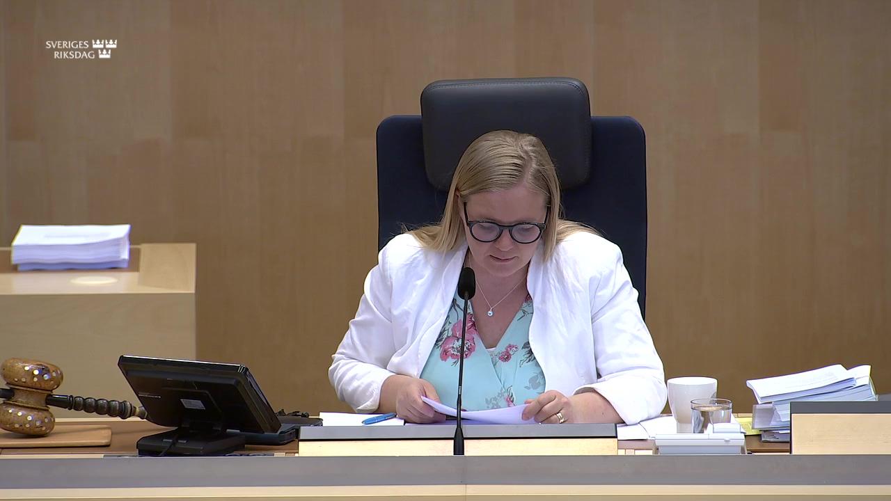 Stillbild från Debatt om förslag, Förbättrat informationsutbyte mellan Arbetsförmedlingen och kommuner