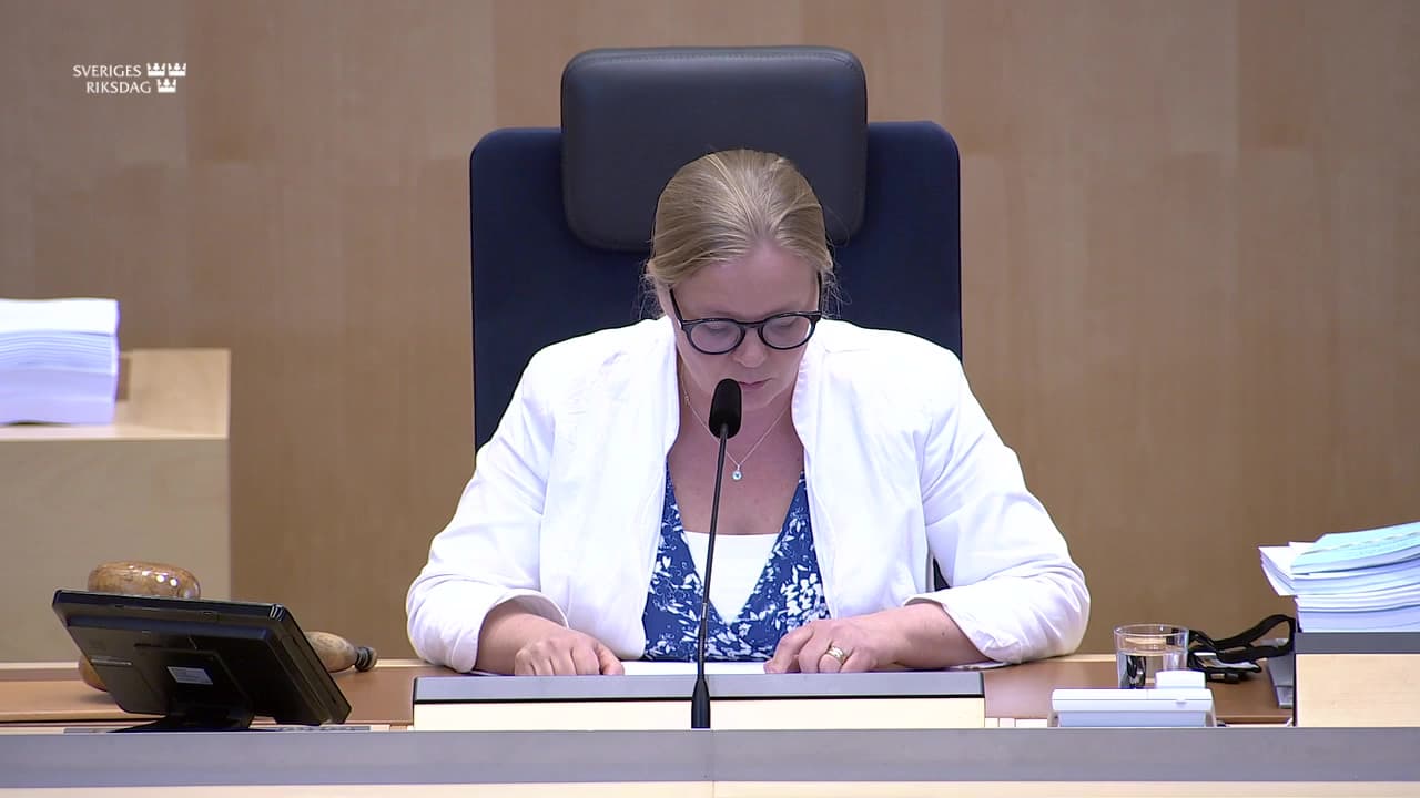 Stillbild från Beslut, Beslut: Partipolitiska lotterier