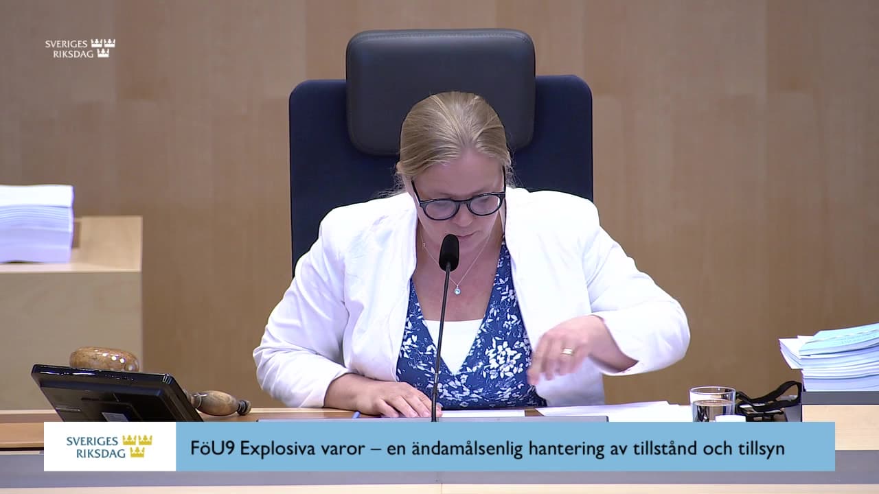 Stillbild från Beslut, Beslut: Explosiva varor – en ändamålsenlig hantering av tillstånd och tillsyn