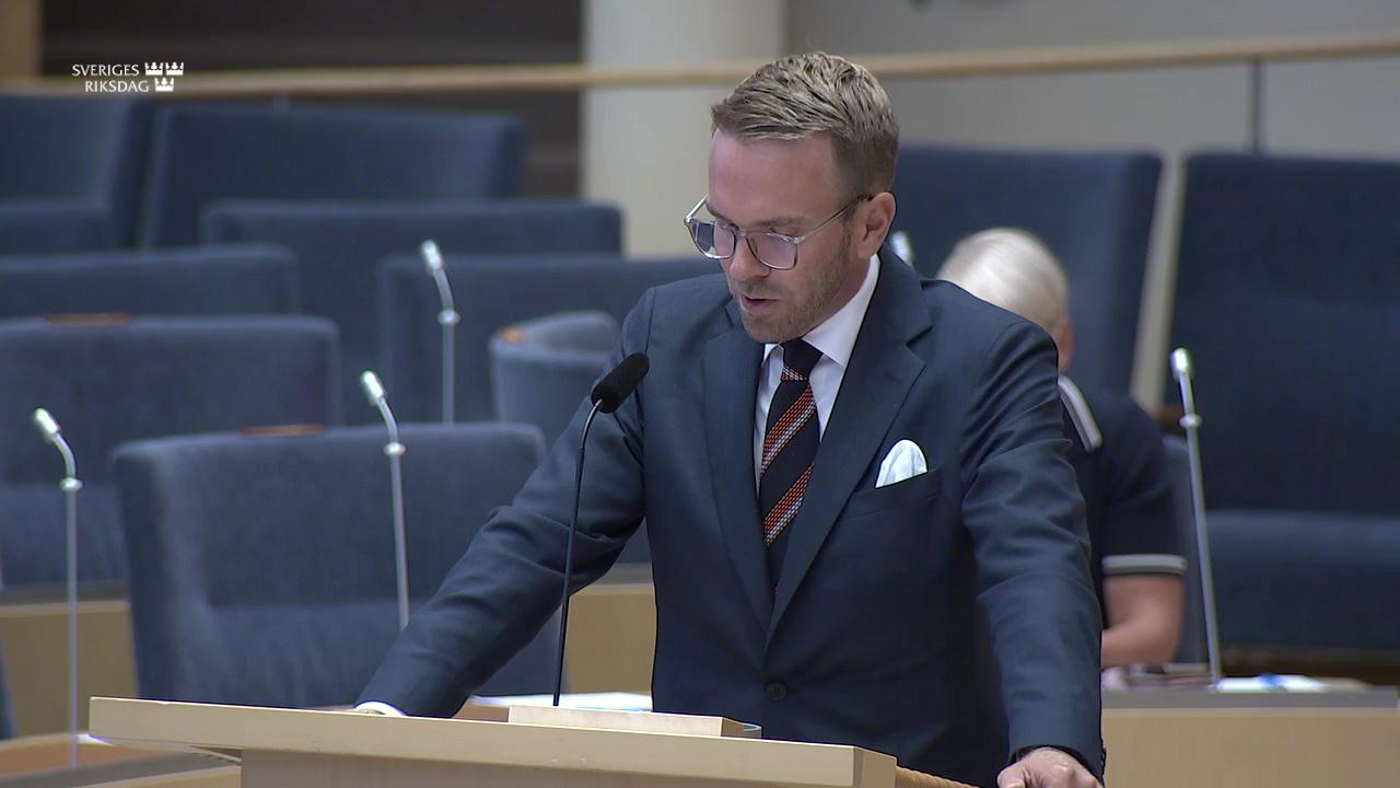 Stillbild från Interpellationsdebatt, Uteblivna åtgärder efter flygplatsutredningen