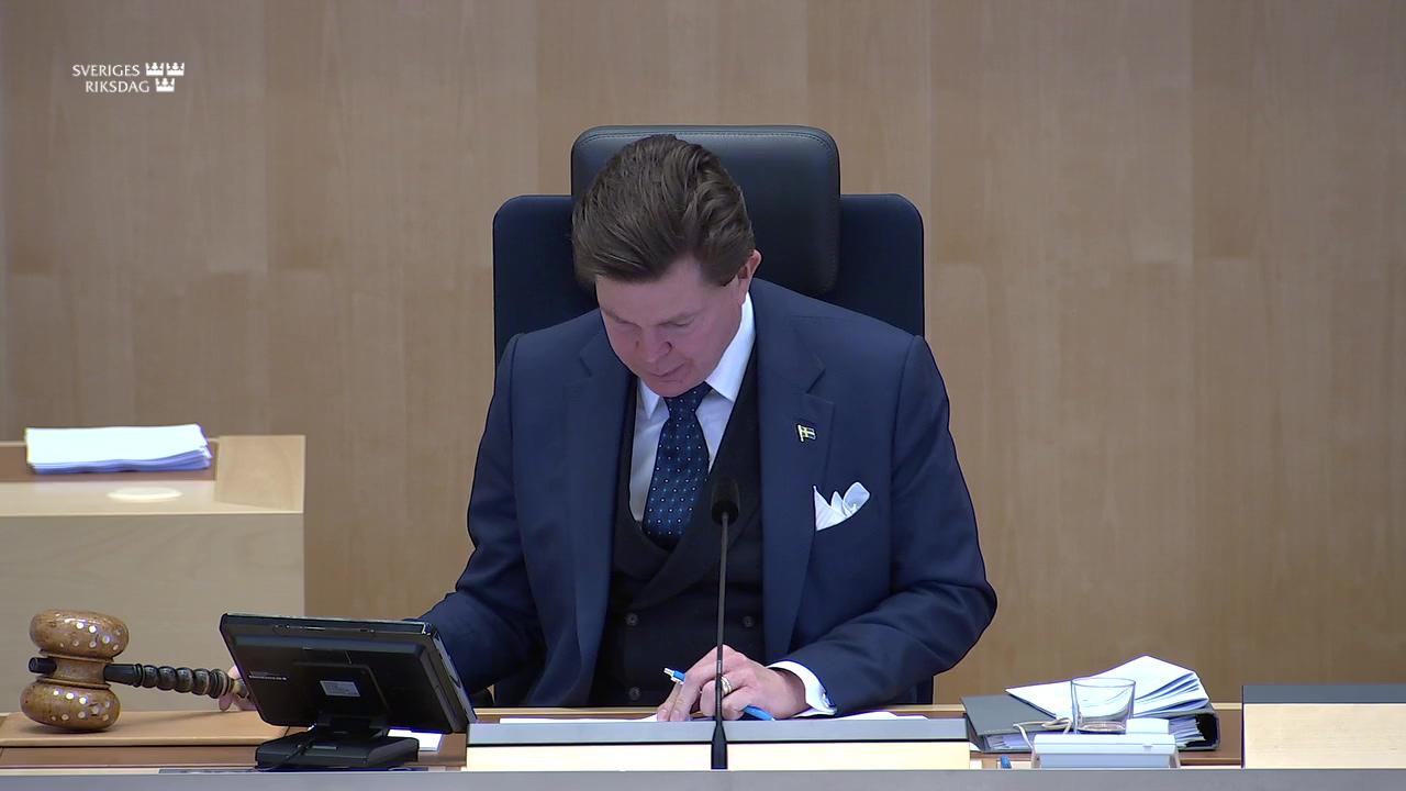 Stillbild från Debatt om förslag, Anpassningar till EU:s regelverk om hantering av finansiella företag i kris