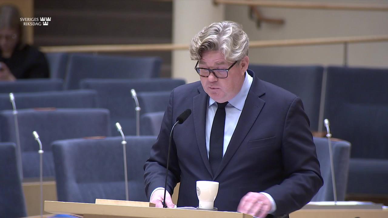 Stillbild från Interpellationsdebatt, Moskéers samröre med främmande makt