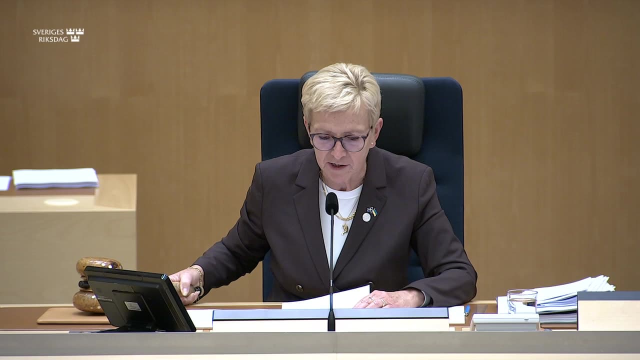 Stillbild från Beslut, Beslut: En tydlig beslutsordning för deltagande i Natos samlade verksamhet för avskräckning och försvar