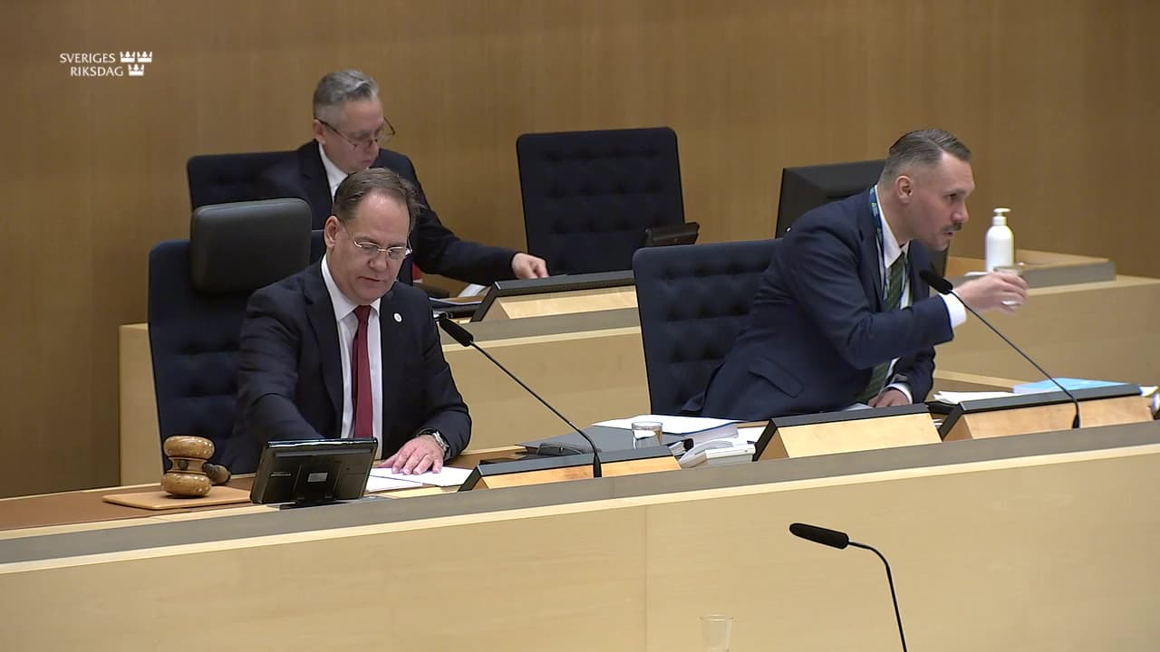 Stillbild från Beslut, Beslut: Skärpta krav för offentliga biträden och höjda kompetenskrav för tolkar i migrationsärenden